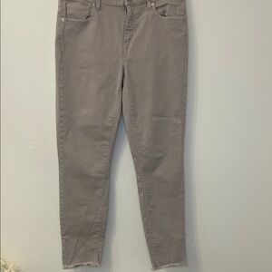 LOFT Slim Gray Skinny Jeans Size 28/6 Waist 16-17” Inseam 26”
